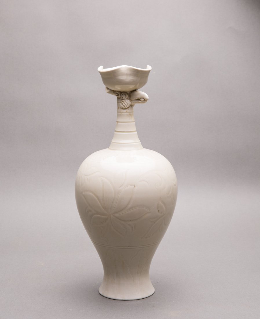 A DING-TYPE PHOENIX-HEAD VASE (1 of 5)