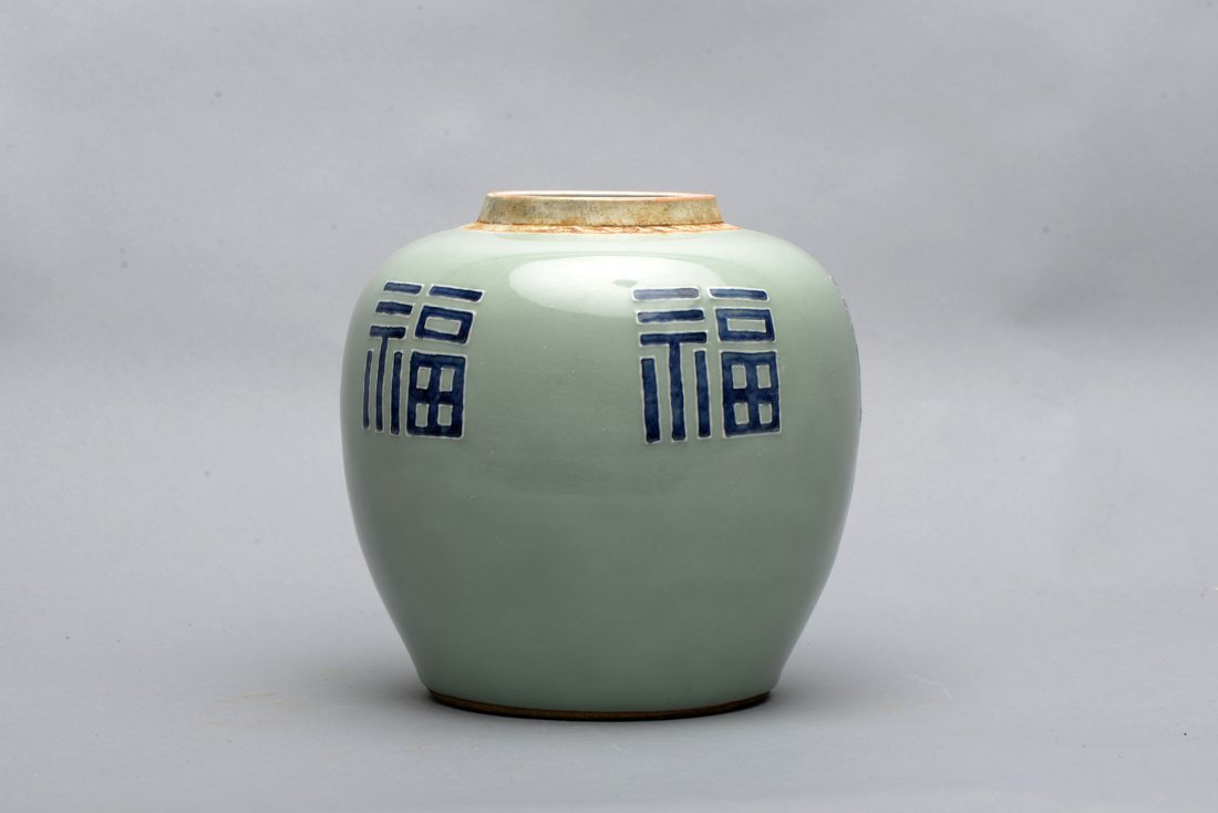CHINESE PORCELAIN CELADON JAR (1 of 4)
