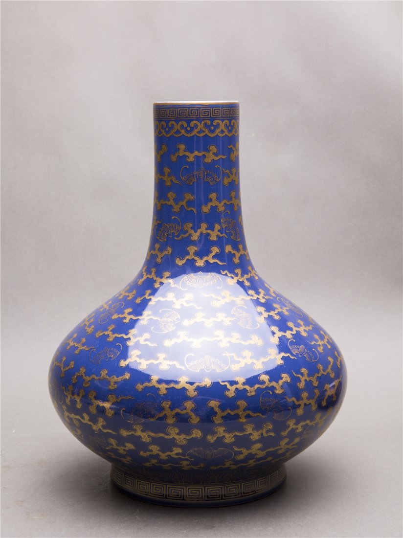 A GILT-DECORATED BLUE-GROUND VASE (1 of 4)