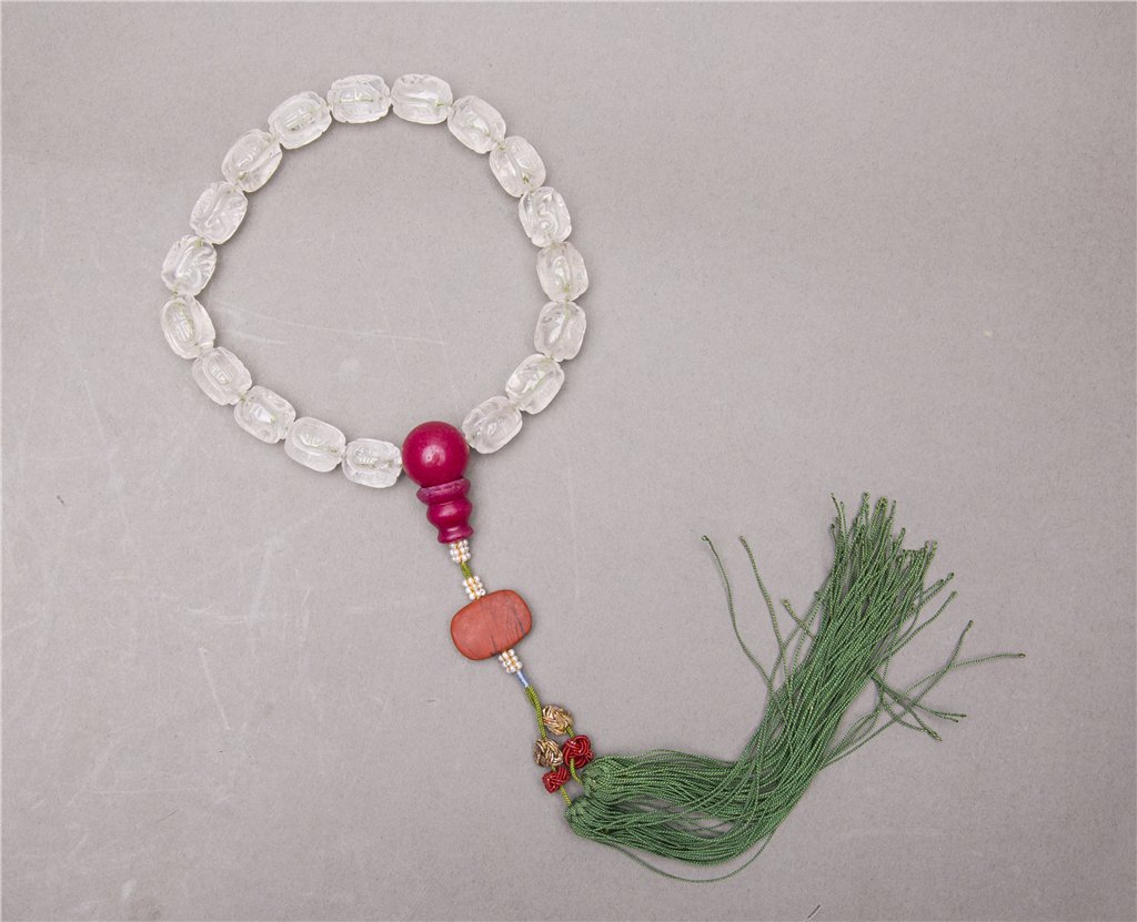 A ROCK CRYSTAL PRAYER BEADS (1 of 3)