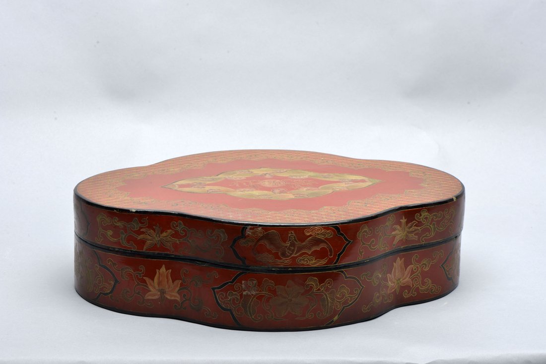 LARGE CHINESE LACQUER BOX (1 of 6)