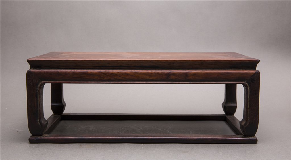 A HARDWOOD TABLE STAND (1 of 4)