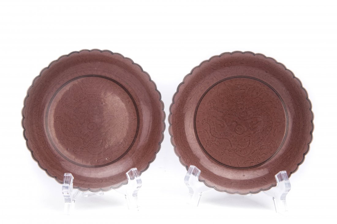 A PAIR OF COPPER-RED-GLAZED SCALLOP-RIMMED DISHES (1 of 3)