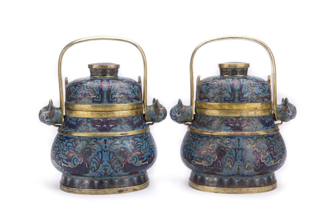 A PAIR OF CLOISONNE ENAMEL VESSELS AND COVERS (1 of 5)
