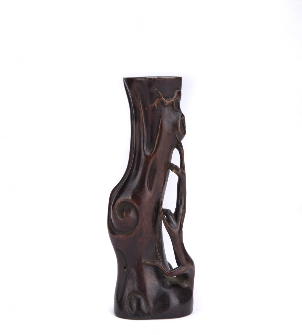 A POSSIBLY EAGLEWOOD FLOWER HOLDER (1 of 4)