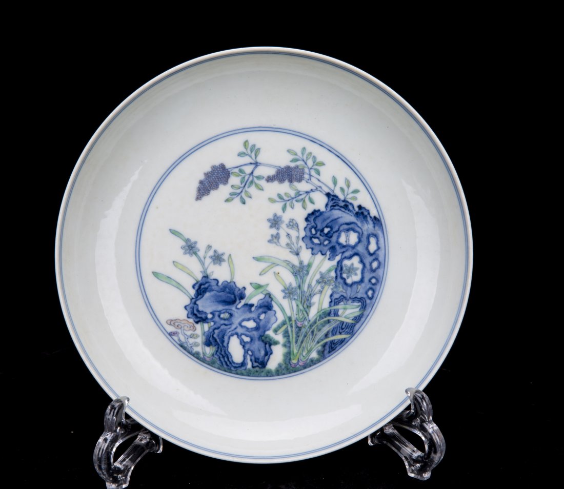 A CHINESE DOUCAI DISH (1 of 3)