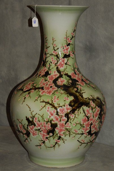 Chinese export celadon porcelain vase with caligraphy (1 of 3)