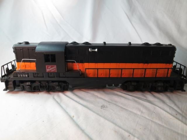 Lionel Engine No. 2338 The Milwaukee Road: (no further description, see pictures for details)