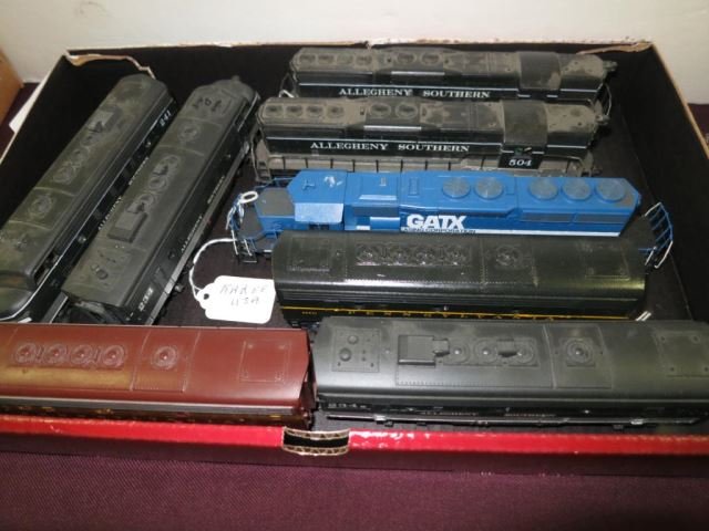 Group Lot of Eight HO Scale Trains and Engines: mostly Kadee