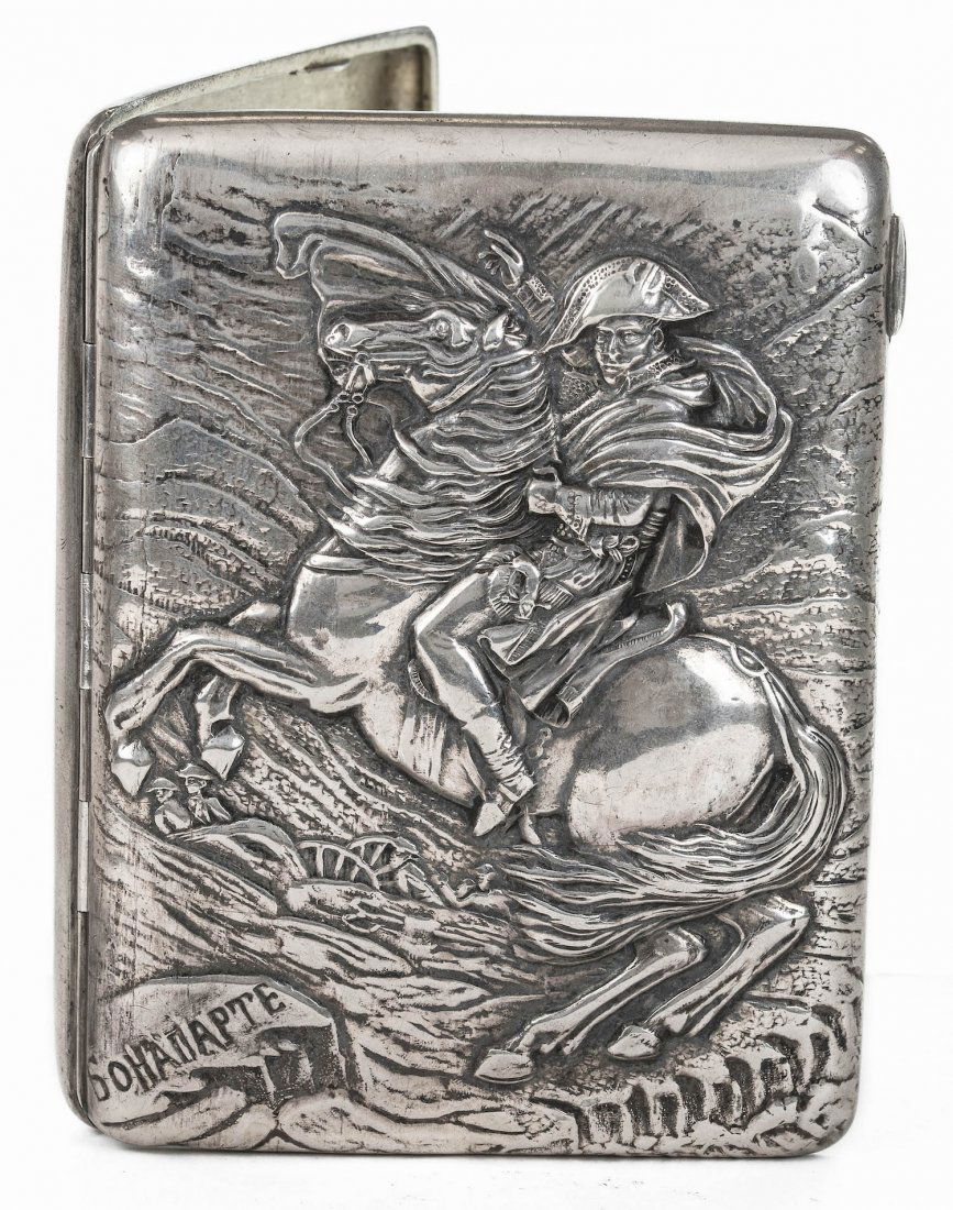 A PRE REVOLUTION RUSSIAN SILVER CIGARETTE CASE (1 of 2)