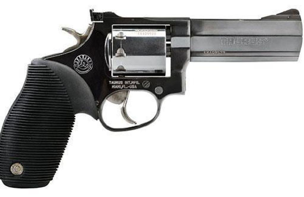 TAURUS Model 992 Tracker 22 -SKU Number TAUR-992B4: .22LR / .22mag caliber, 9-rounds, interchangeable cylinder with 4" barrel. Blue finish.