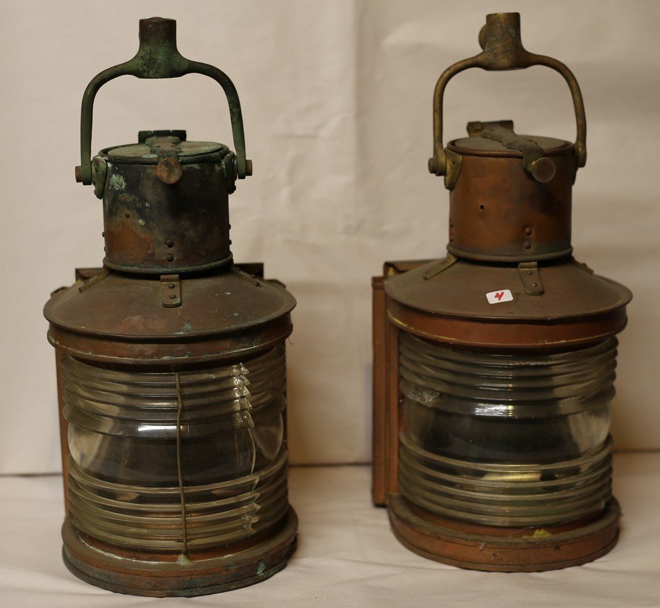 2 Large Brass Lanterns (1 of 4)