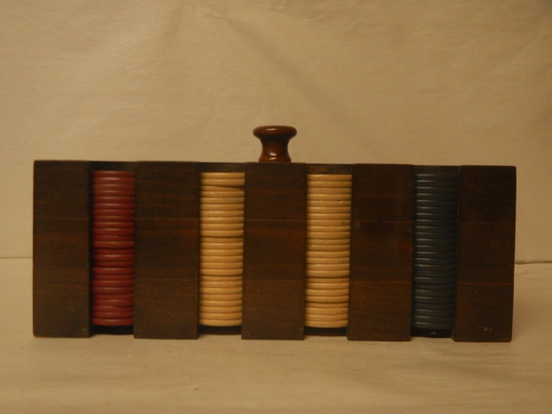 Antique  Clay Golfer poker chips with card caddy (1 of 5)