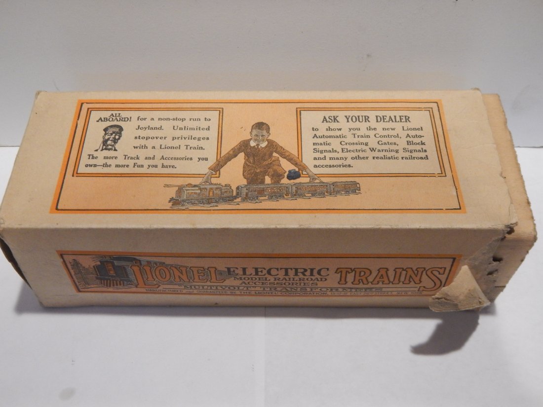 Lionel Train box (1 of 5)