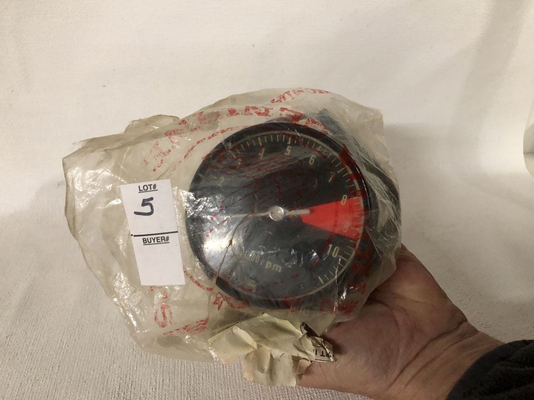 NOS Honda CB 750 Four K2 Tachometer Original Genuine (1 of 6)