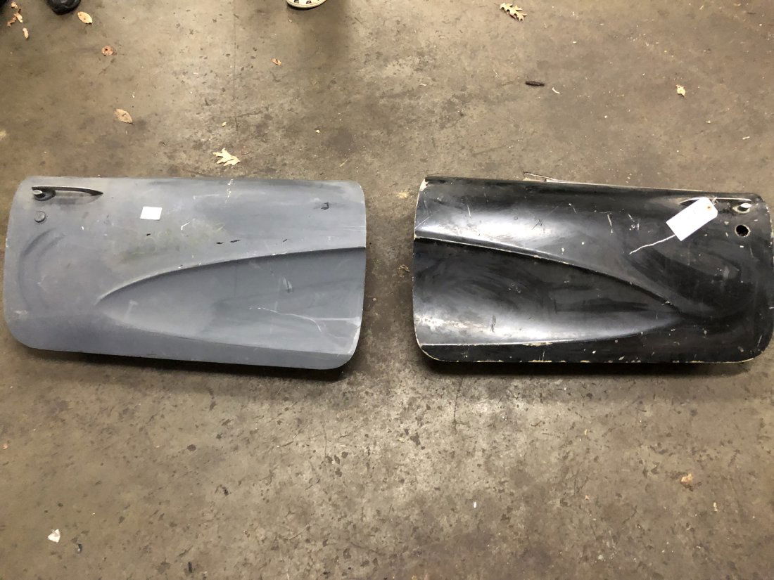 Chevrolet Corvette 1962  Doors (1 of 6)