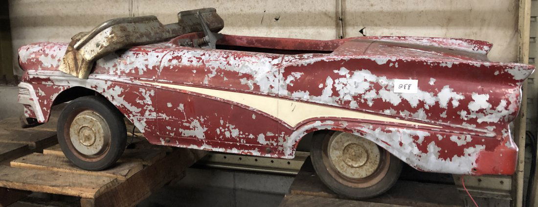 Ford Vintage 1958 Ford Sunliner 500 Junior Electric Car (1 of 10)