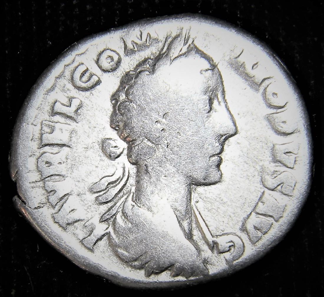 Roman Silver Denarius Emperor Commodus (177-192 AD (1 of 2)