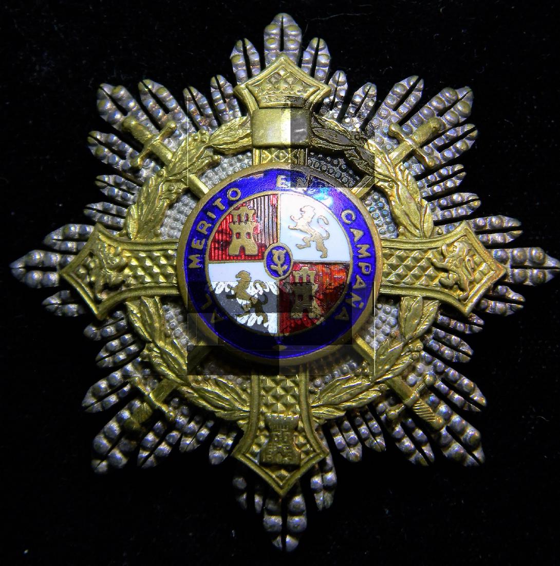 Spanish War Cross, 1st class breast star for general: Spanish War Cross, 1st class breast star for general officers Rayed, faceted eight-pointed silver star; the face with a silver-gilt cross clichÃ© with stippled arms, with laurel leaves between the a