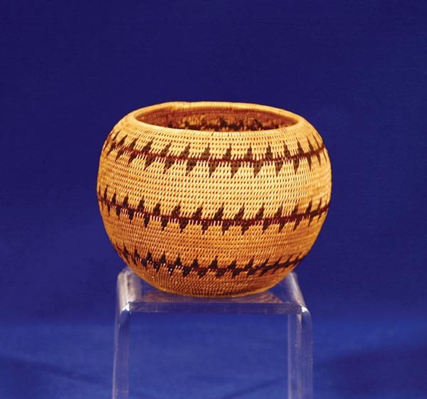 520 Dat So La Lee Washo Basket Aug 12, 2004 High Noon & Manitou