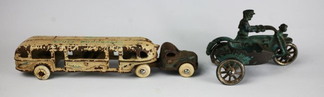 Hubley car: Hubley century progress greyhound bus.7 1/2 " long.Hubley cop motorcycle side car. 4" long.