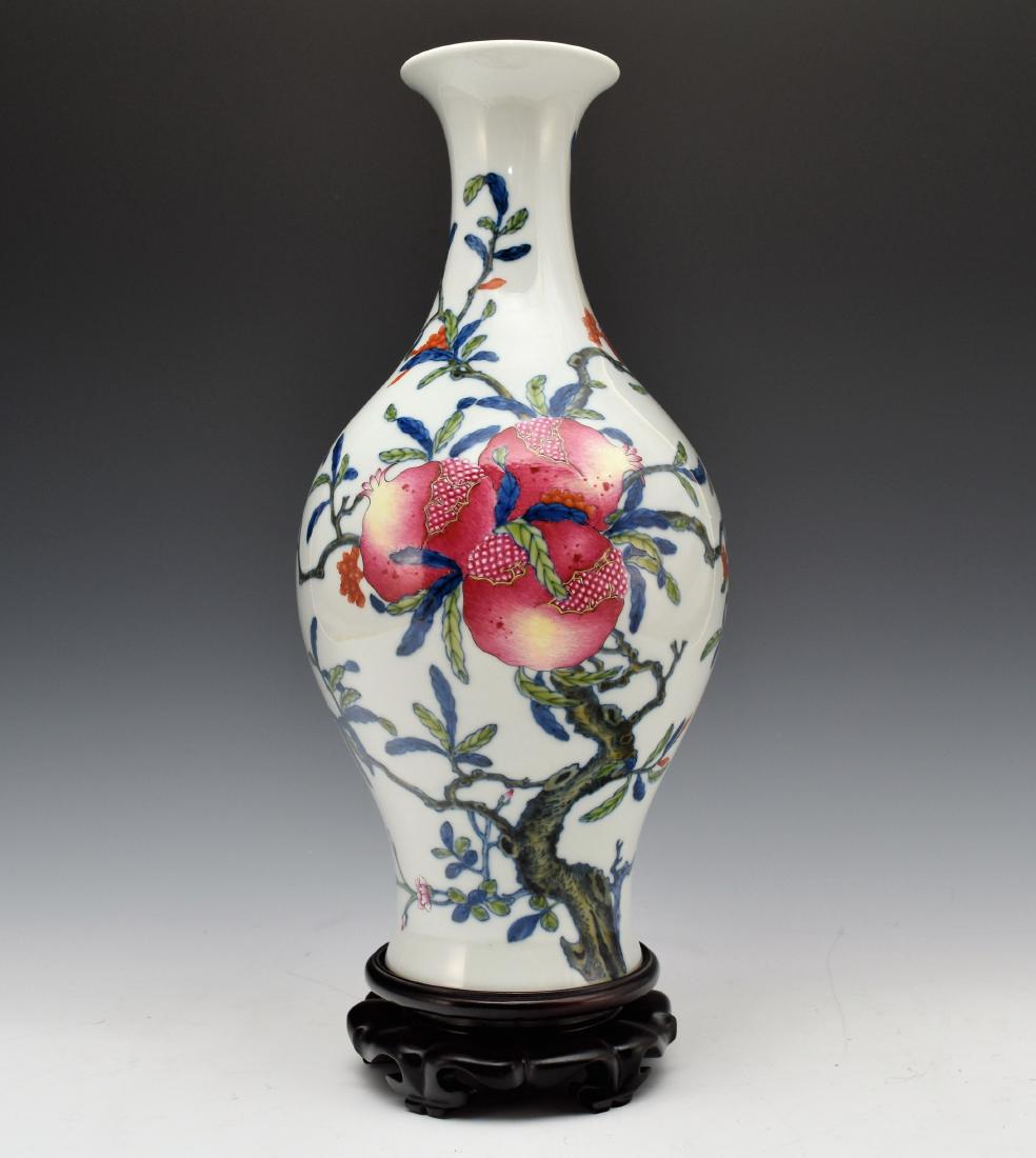 POMEGRANATE FAMILLE ROSE WILLOW VASE ON STAND (1 of 10)