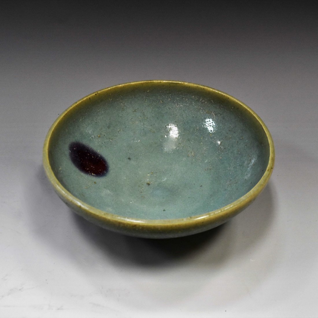 CHINESE YUAN DYNASTY CELADON BOWL (1 of 9)