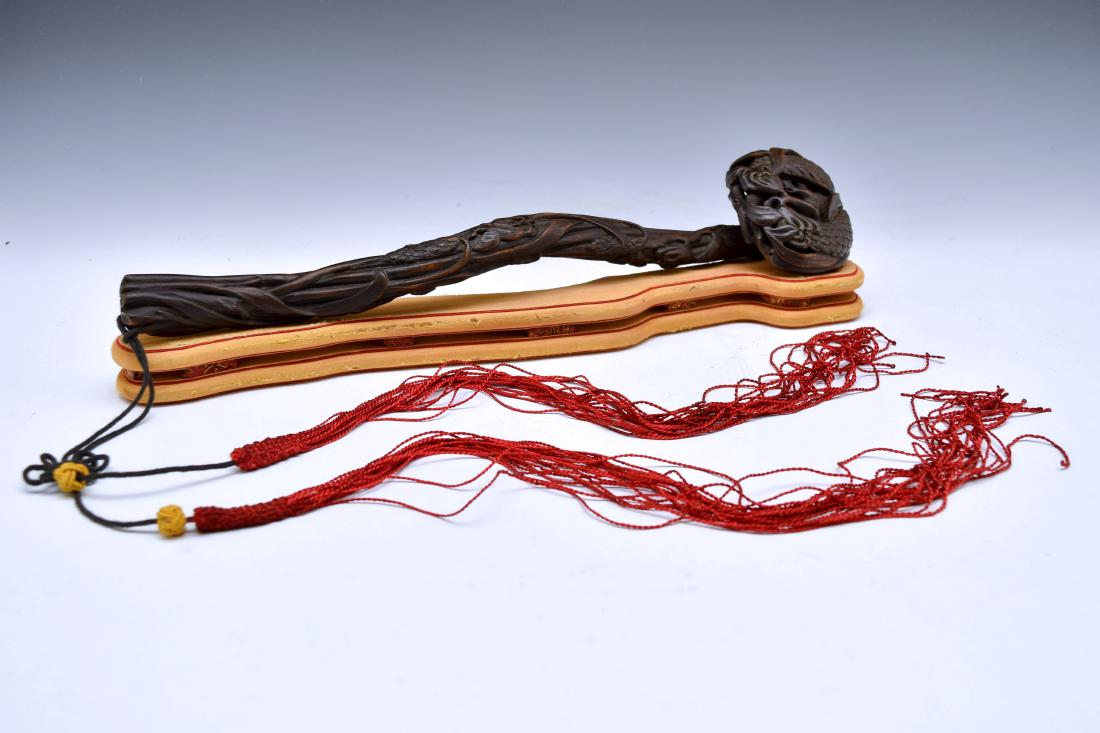 18/19TH C. CHENXIANG RUYI SCEPTER WITH STAND (1 of 11)