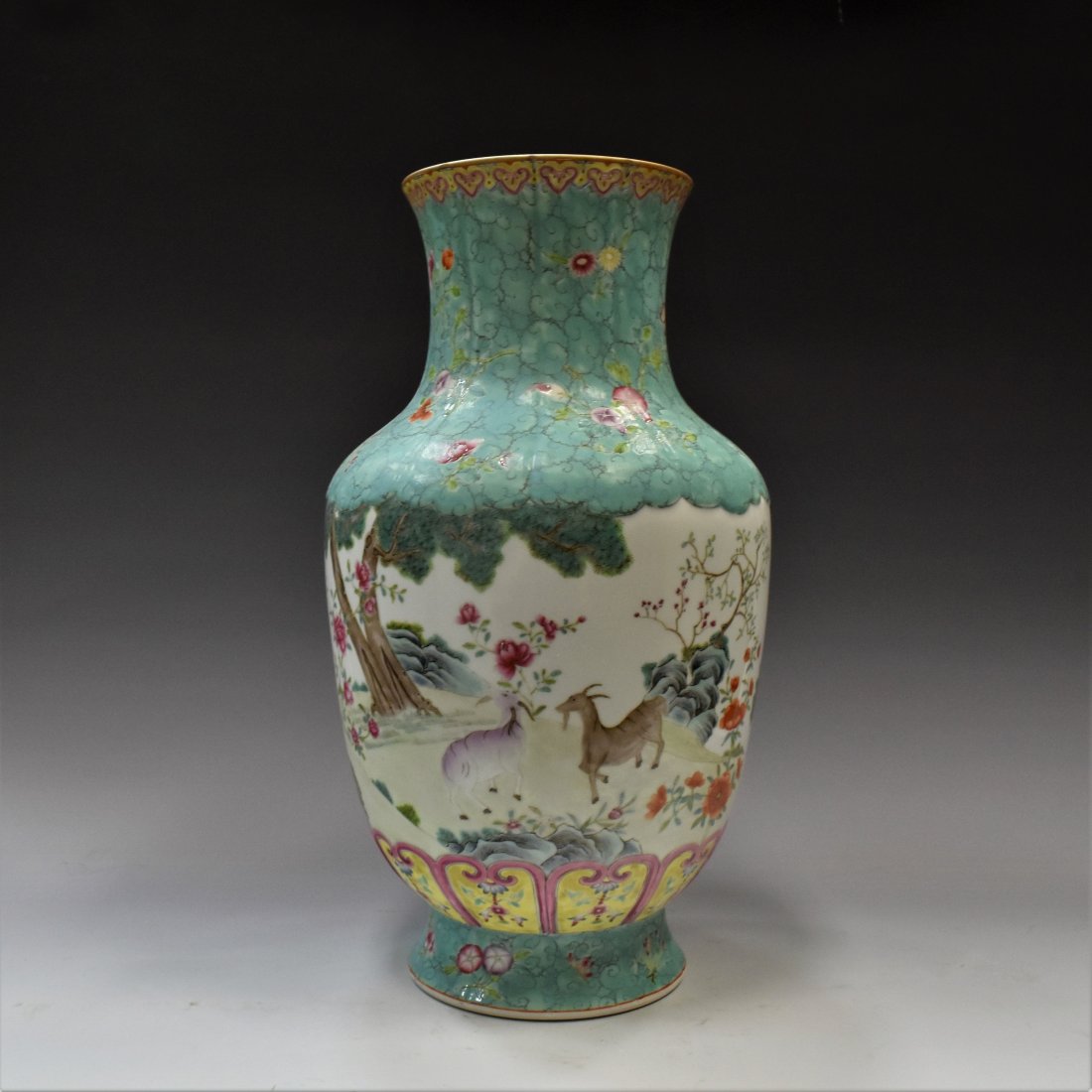 19TH CENTURY FINE FAMILLE ROSE PHOENIX TAIL VASE (1 of 11)