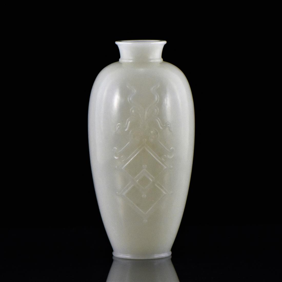 18/19TH C CHINESE CELADON JADE MEIPING VASE (1 of 8)