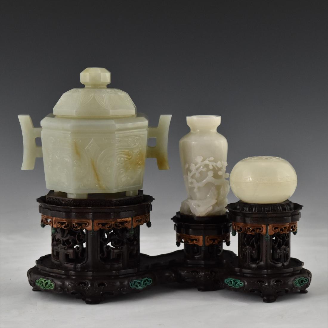 SET OF 3 PCS JADE ATTRIBUTES ON STAND (1 of 8)