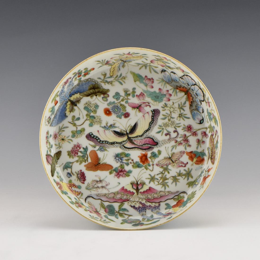 FAMILLE ROSE HUNDRED BUTTERFLIES PORCELAIN PLATE (1 of 11)