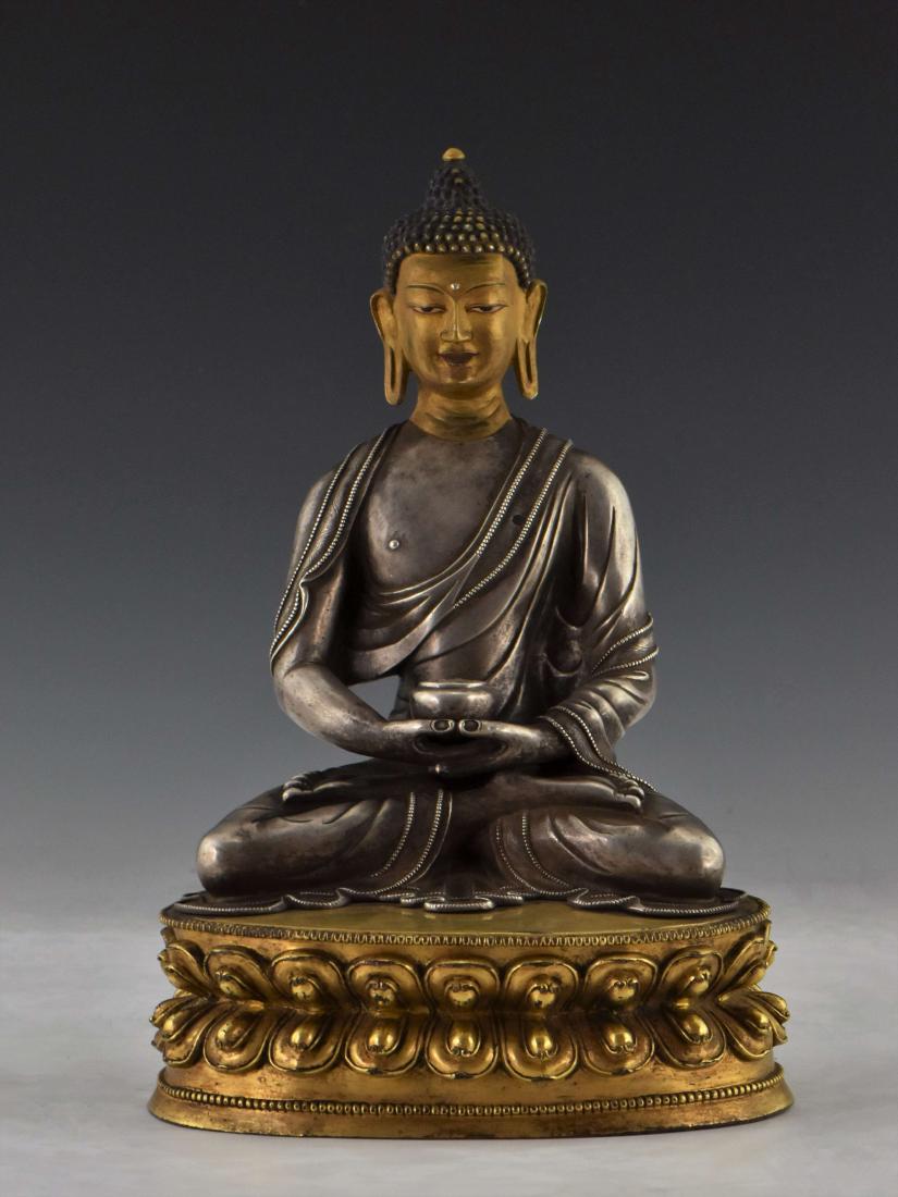 QING GILT SILVER BUDDHA FIGURE OF AMITABHA BUDDHA (1 of 9)