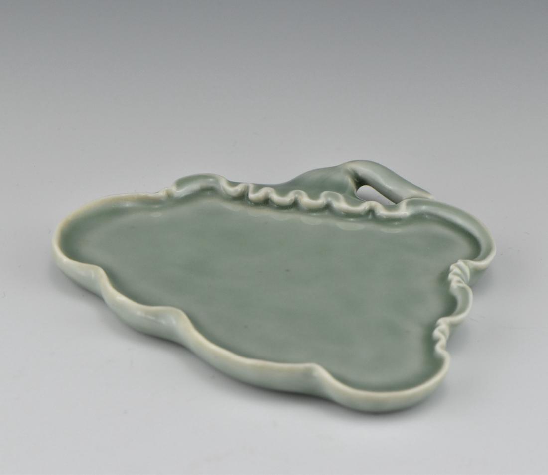CHINESE DOUQING PORCELAIN BRUSH WASHER (1 of 9)