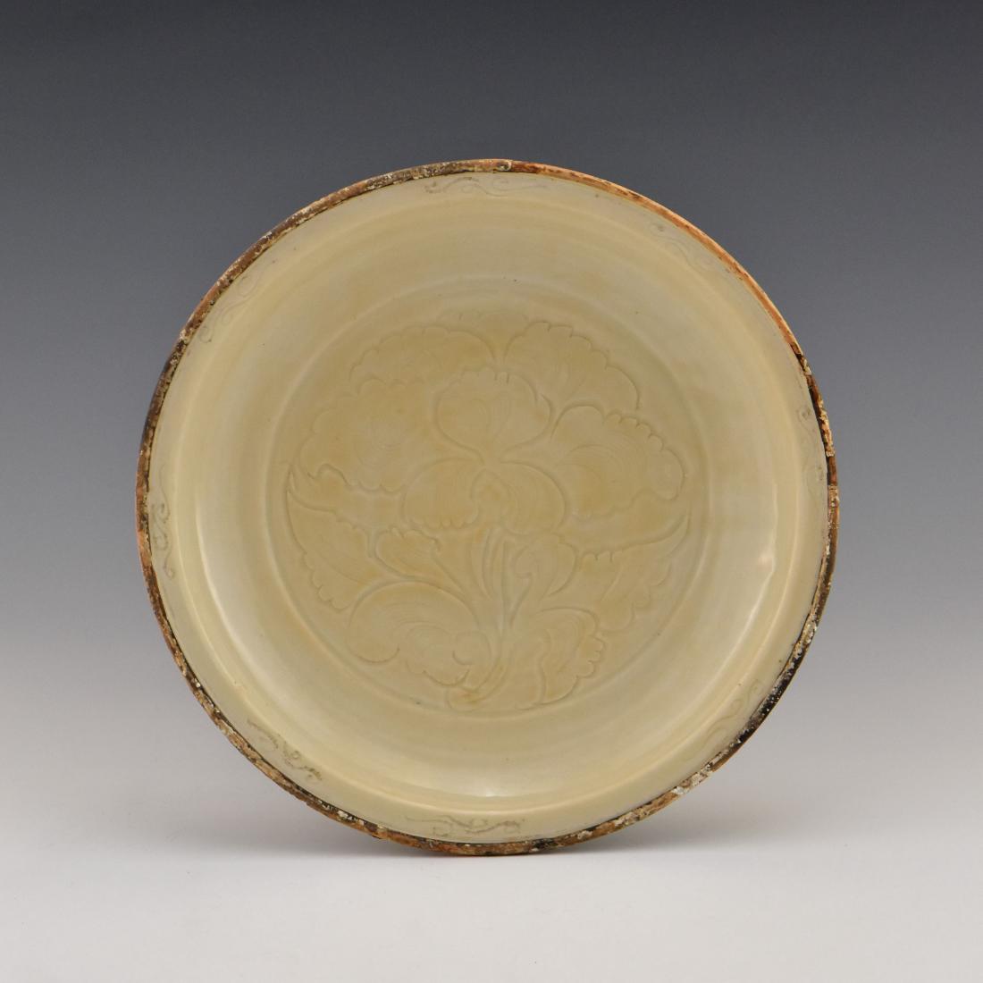 SILVER RIM DING WARE PLATE IN PEONY MOTIF (1 of 9)