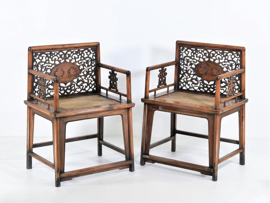 18/19TH C. PAIR OF HUANGHUALI ROSE ARMCHAIRS, MEIGUI YI (1 of 11)
