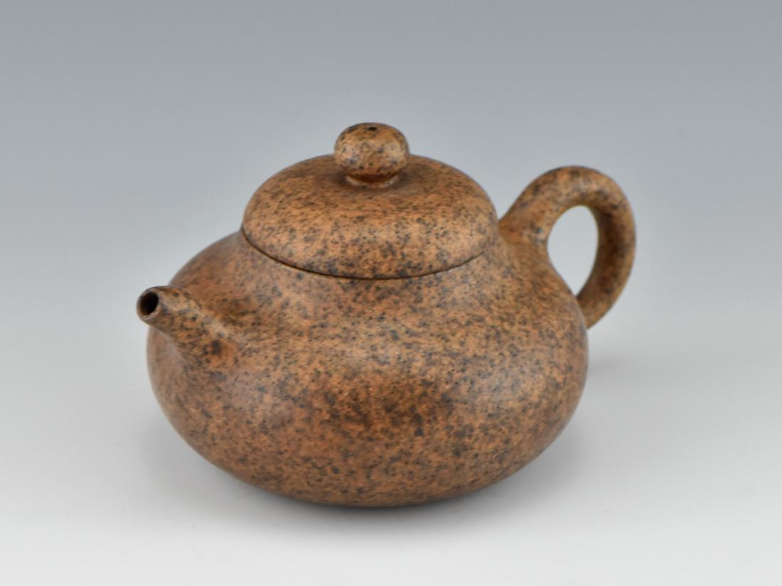 CELESTIAL SHAPE CHINESE ZHISHA CLAY TEAPOT (1 of 7)