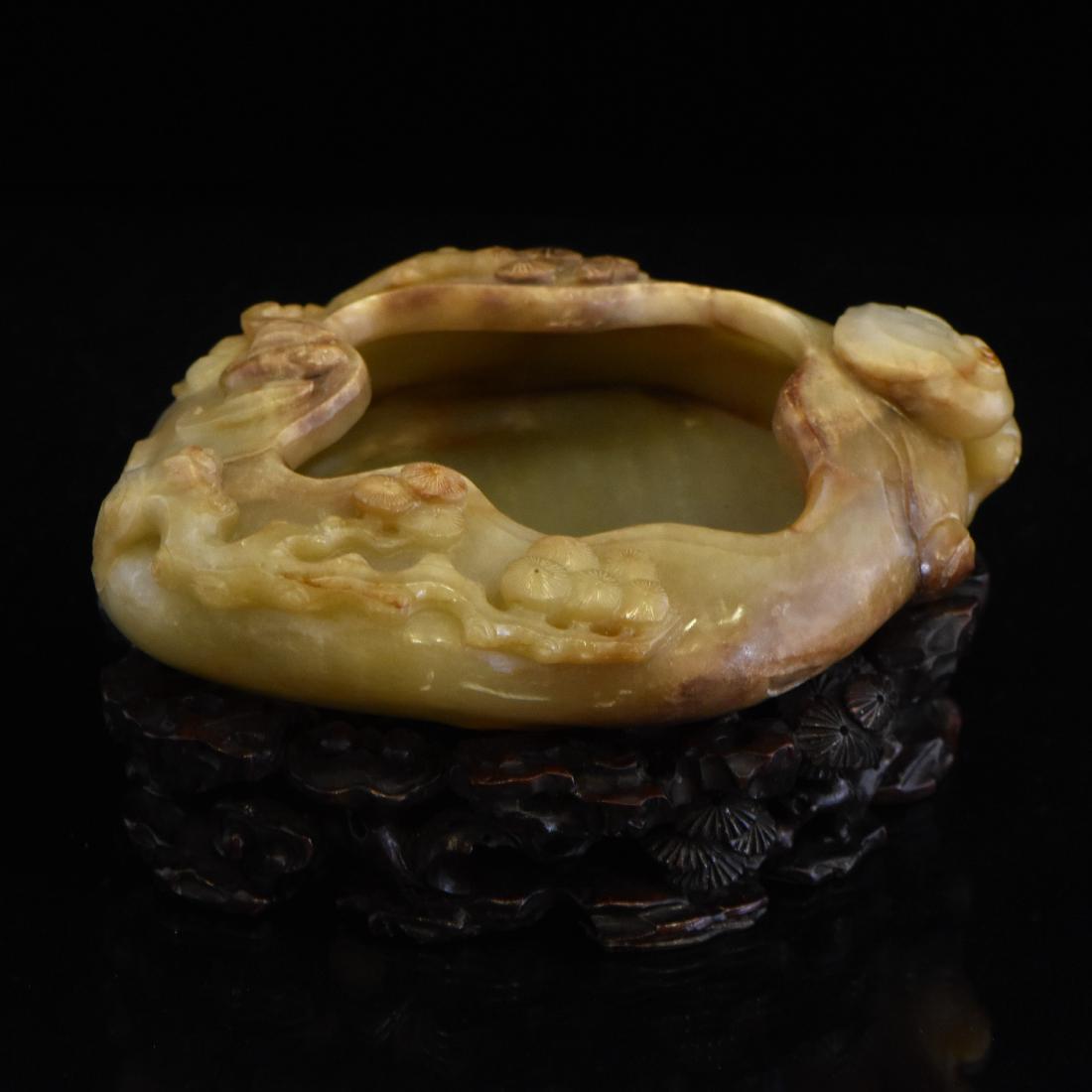 GRAYISH-CREME JADE BRUSH WASHER ON STAND (1 of 9)