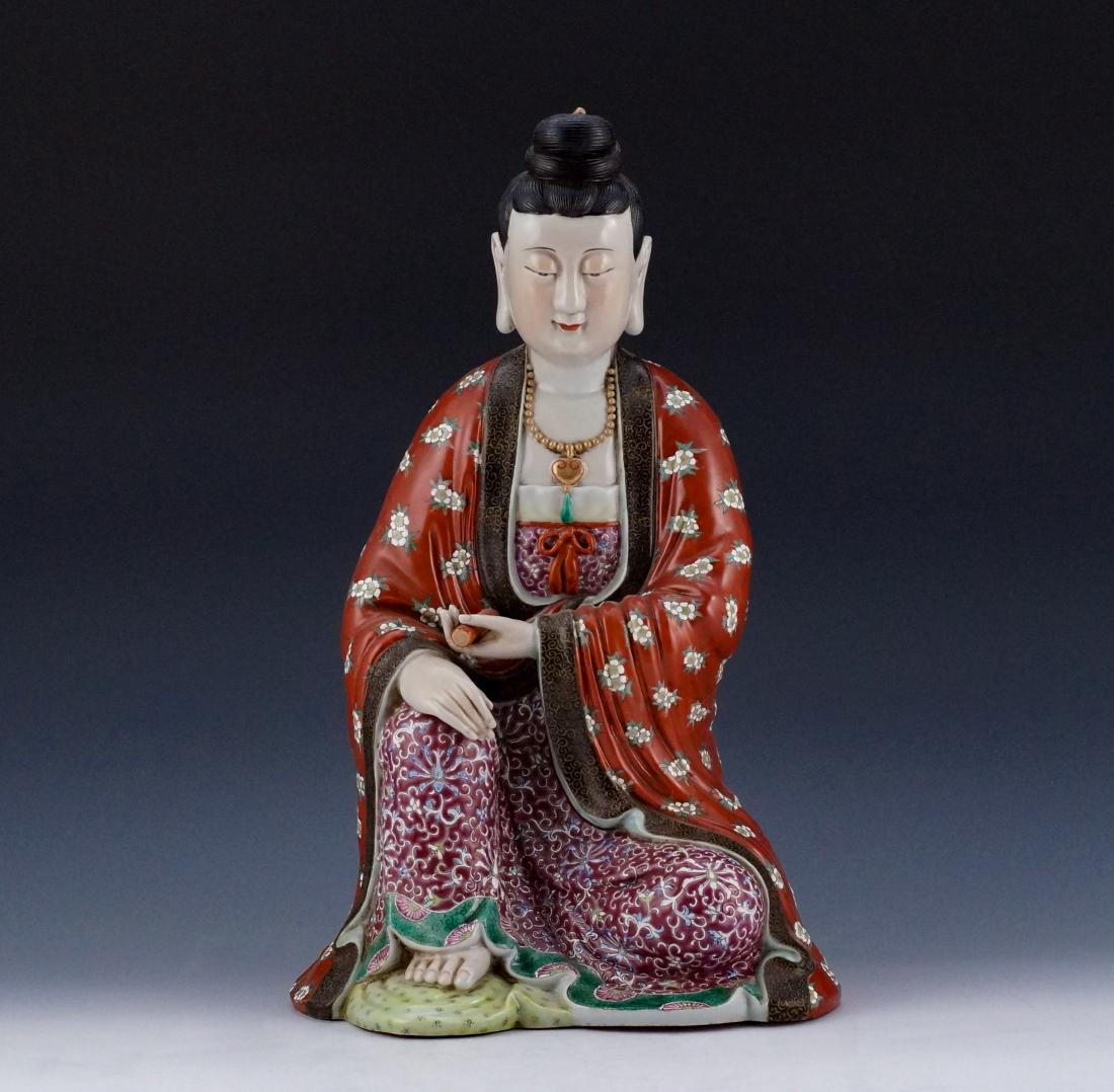 VERY FINE FAMILLE ROSE PORCELAIN SEATED BUDDHA (1 of 10)