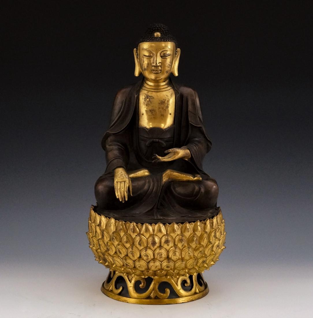 LARGE MING GILT BRONZE FIGURE OF BUDDHA (1 of 20)
