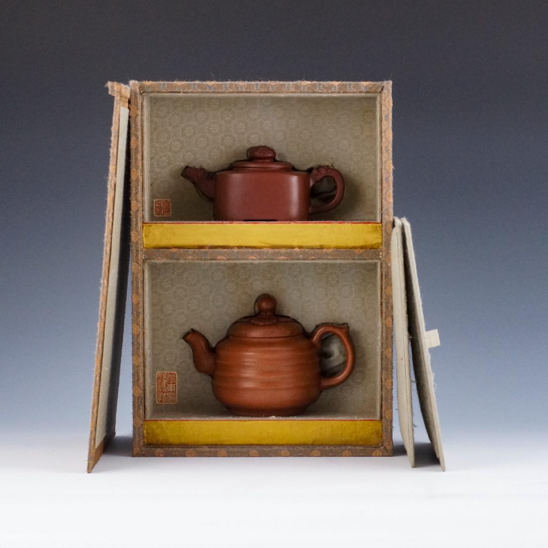 PAIR OF YIXING ZISHA TEAPOT IN WOODEN BOX (1 of 10)