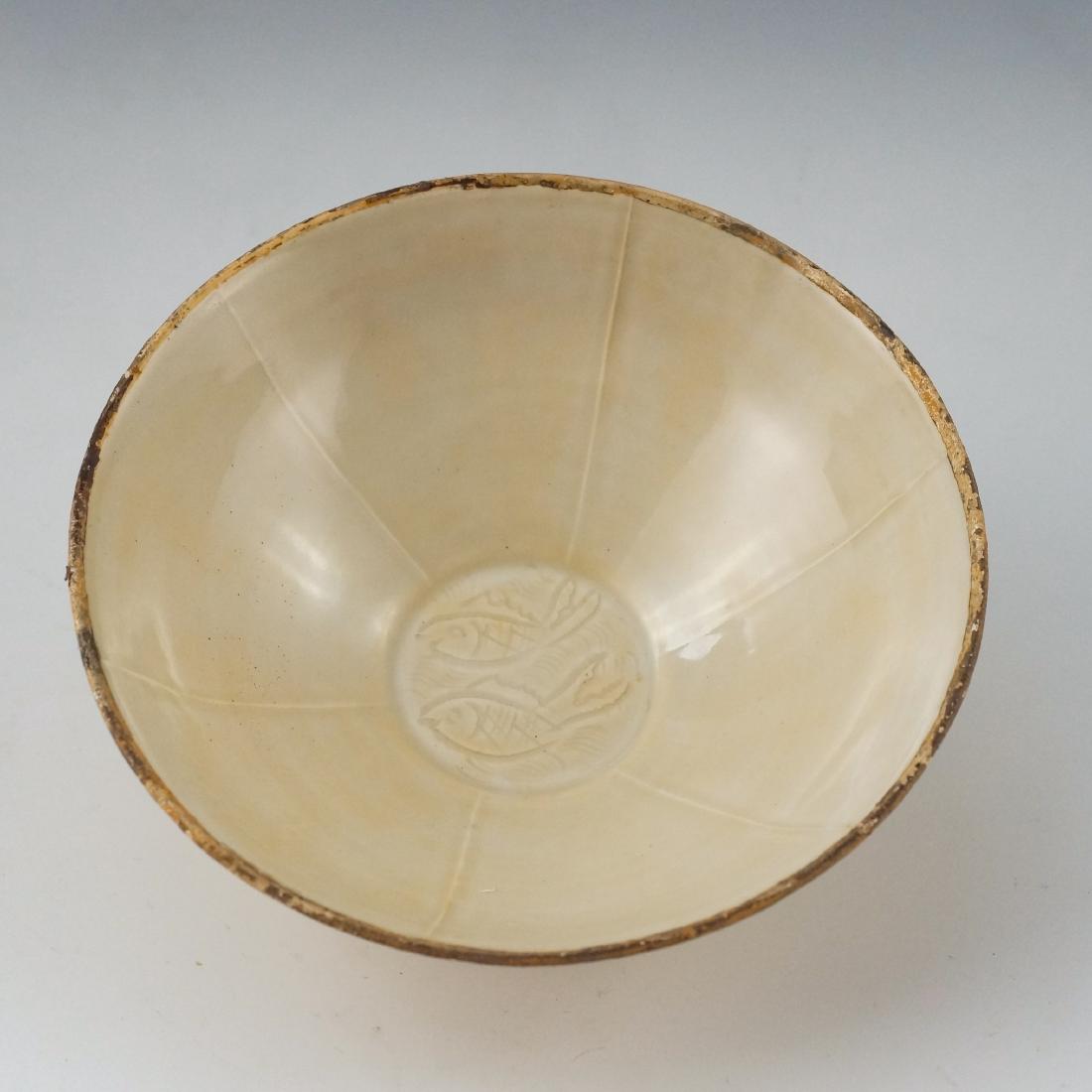 SILVER RIM DING WARE BOWL IN FLORAL MOTIF (1 of 10)