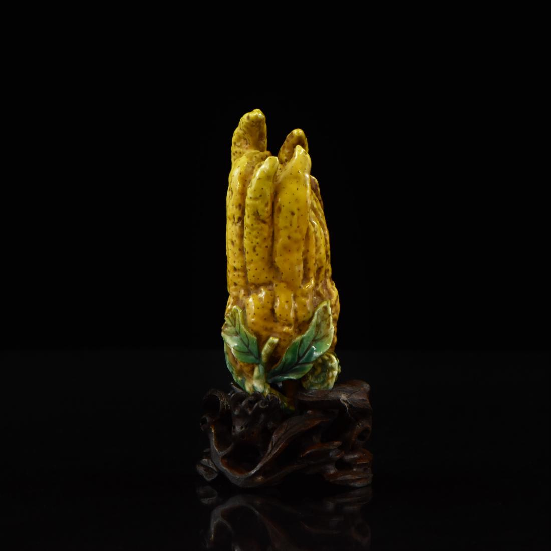 QIANLONG PORCELAIN BUDDHA HAND CITRON (1 of 10)