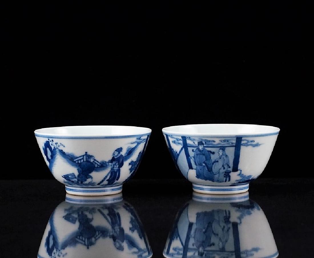 PAIR OF KANGXI PORCELAIN CUPS (1 of 9)
