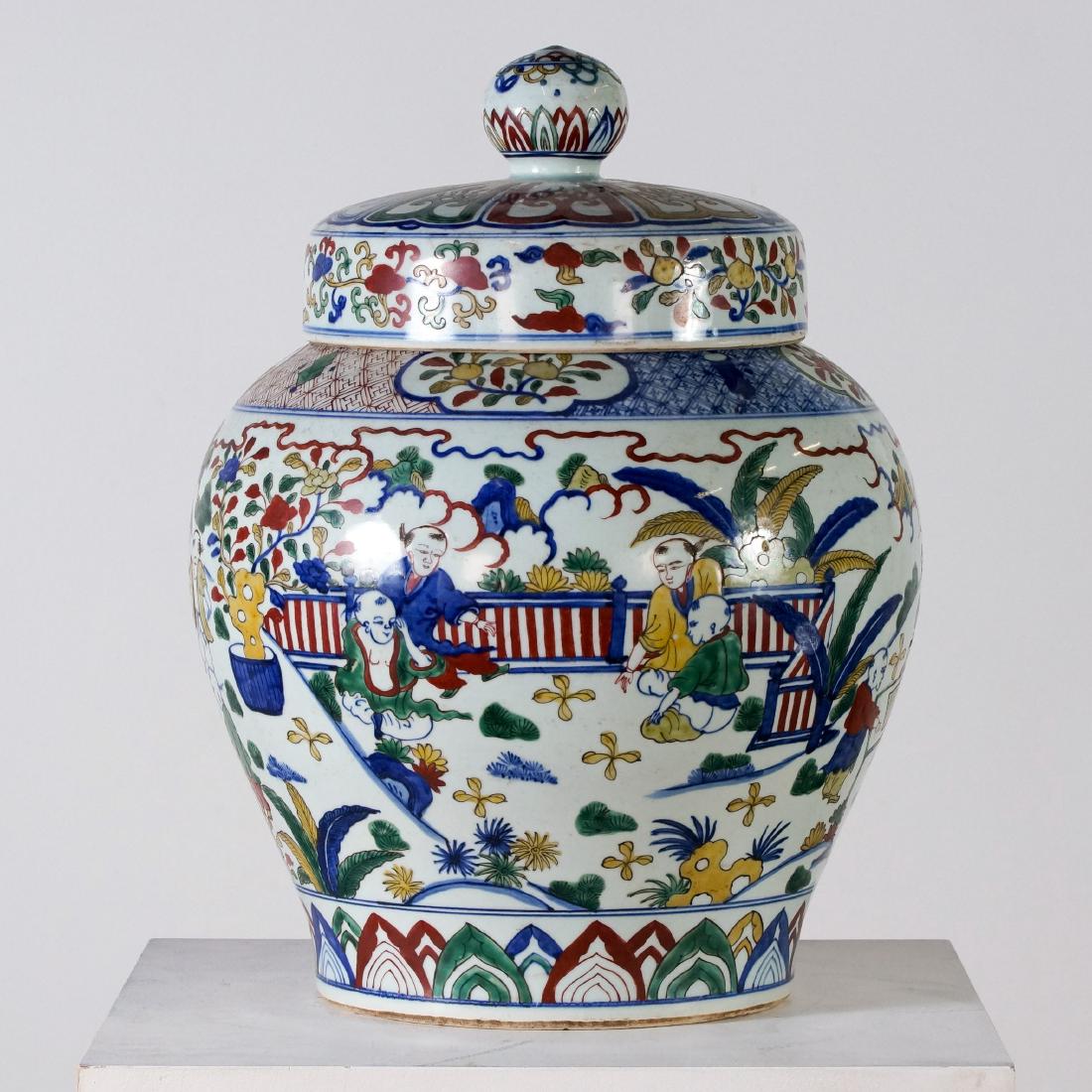 MING WUCAI COVERED GINGER JAR (1 of 11)