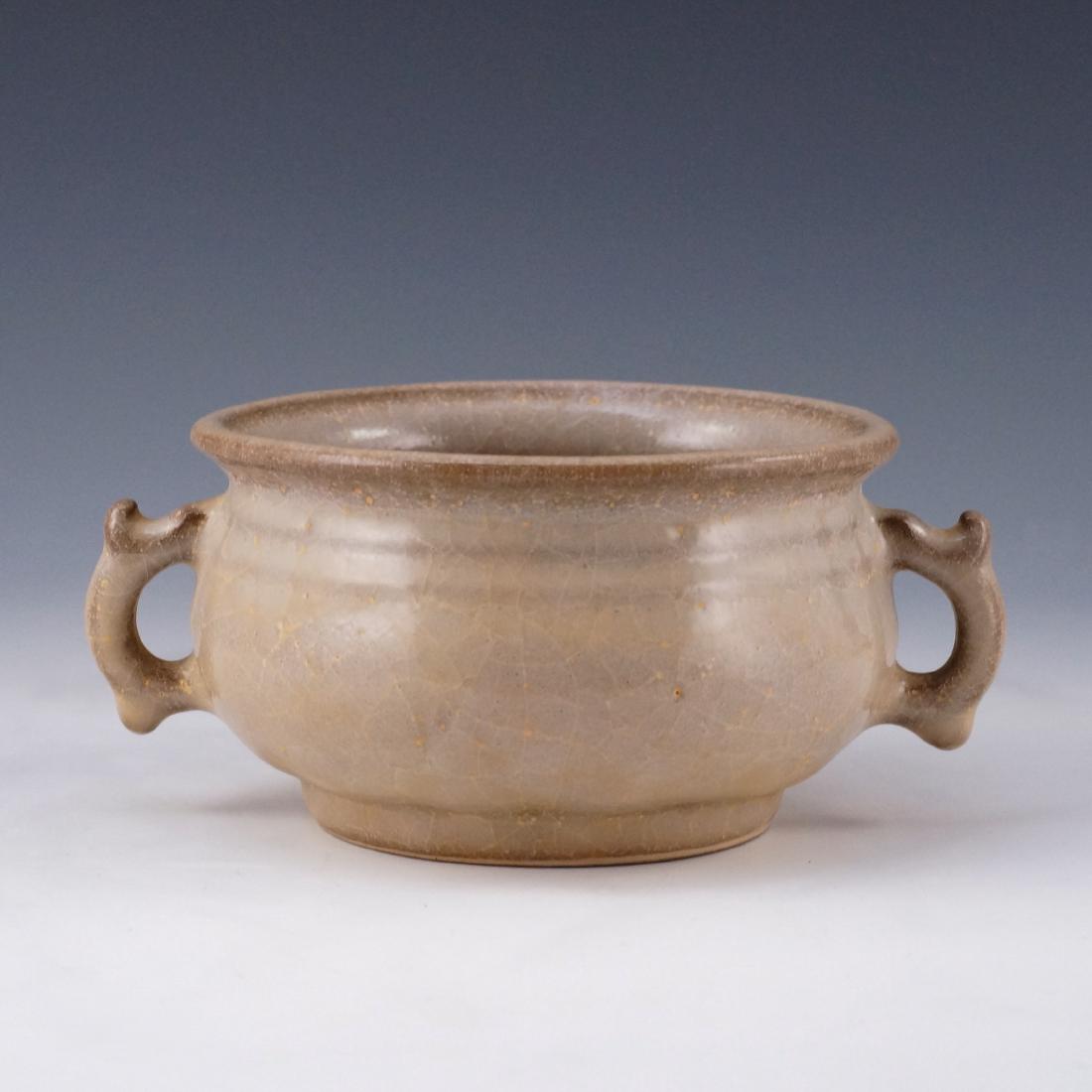 CHINESE GUAN WARE CENSER (1 of 10)