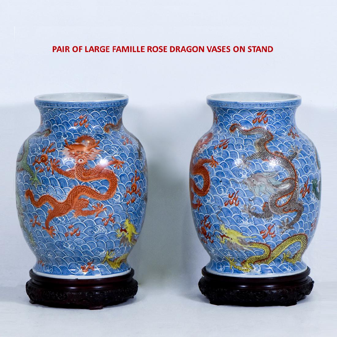 PAIR OF LARGE DRAGONS PORCELAIN VASES ON STAND (1 of 18)