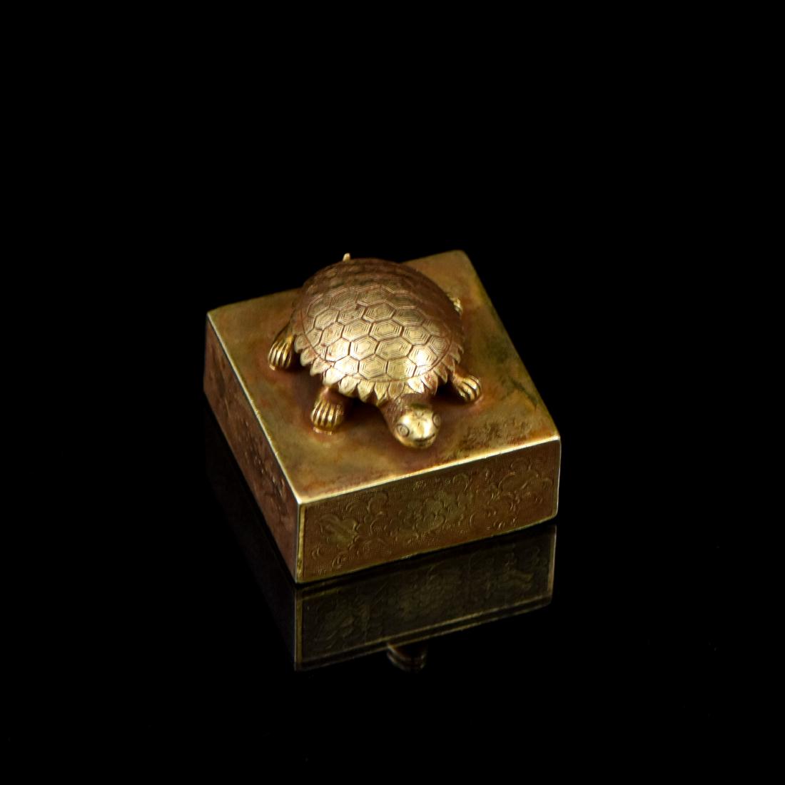 QING GILT SOLID SILVER TURTLE SEAL (1 of 9)