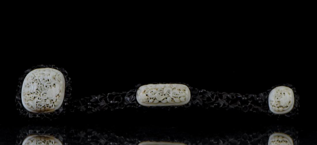 JADE & ZITAN RUYI SCEPTER (1 of 12)