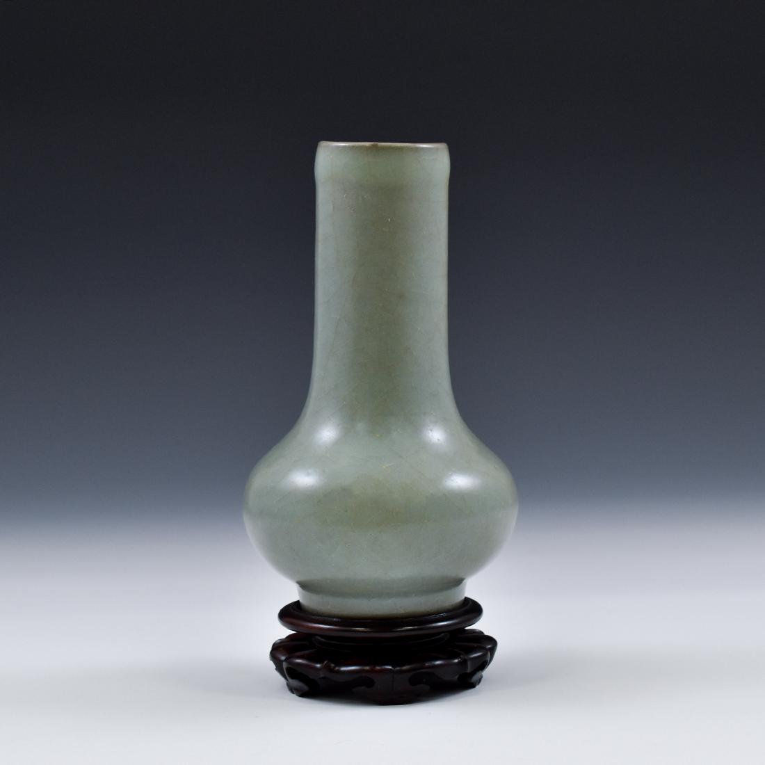 CHINESE SONG CELADON MALLET VASE ON STAND (1 of 8)